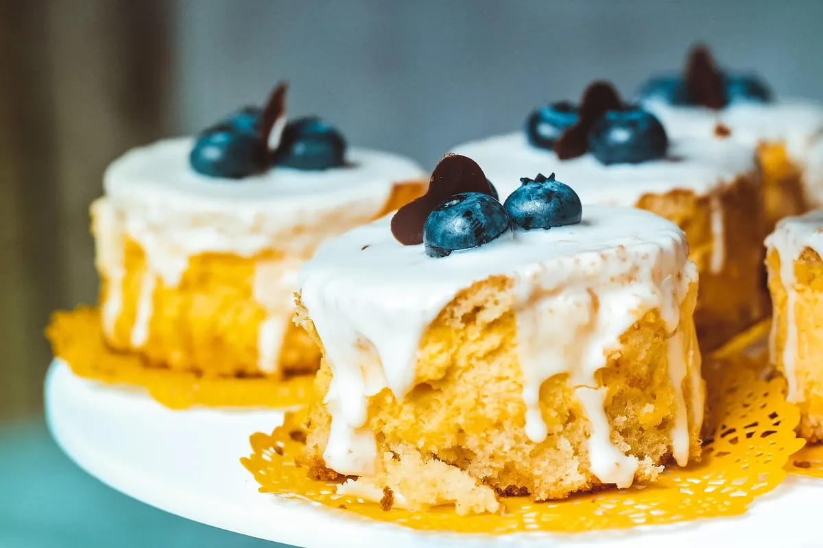 Classic British Steamed Sponge Pudding: A Winter Comfort Dessert